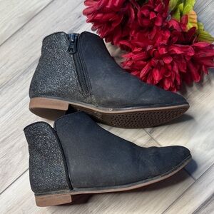 Black Ankle Boots with Glitter Heel